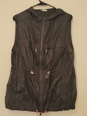 Lou & Grey Women’s M Full Zip Hooded Utility Vest Lightweight Gorpcore Outdoor